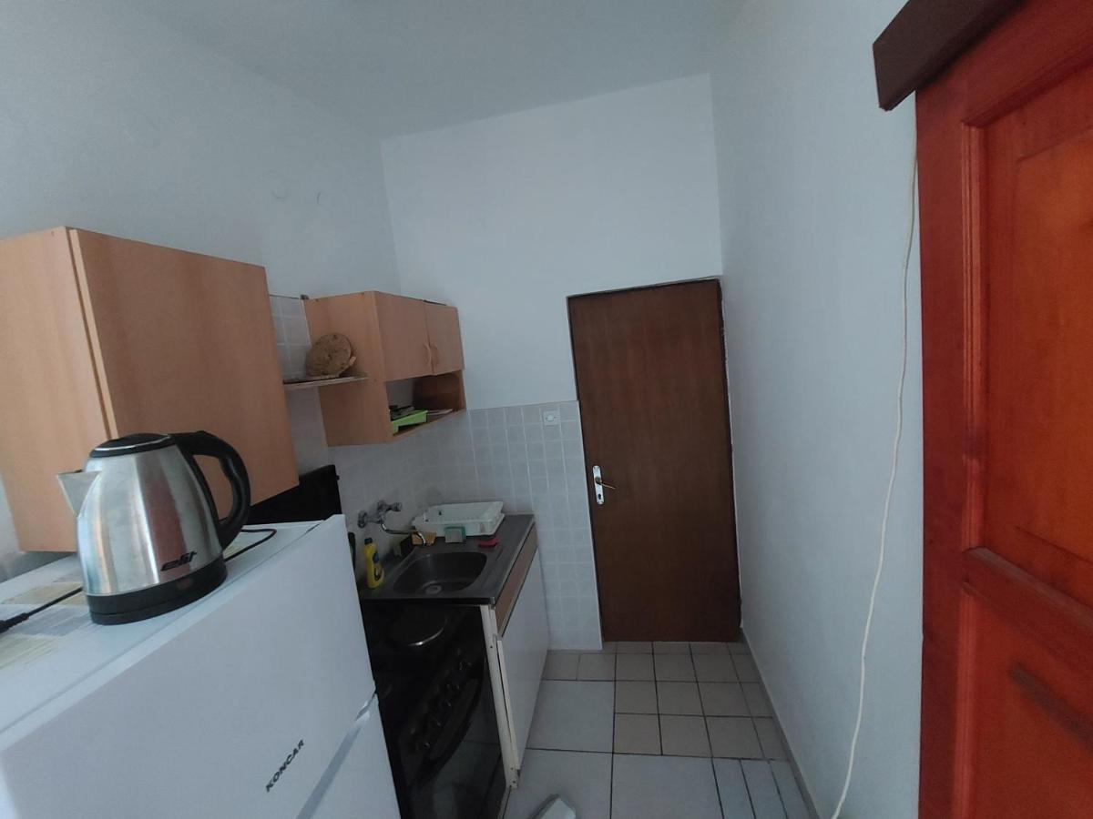 Studio Apartment Iva - 50 M From The Sea-Balcony Pag Town Eksteriør bilde