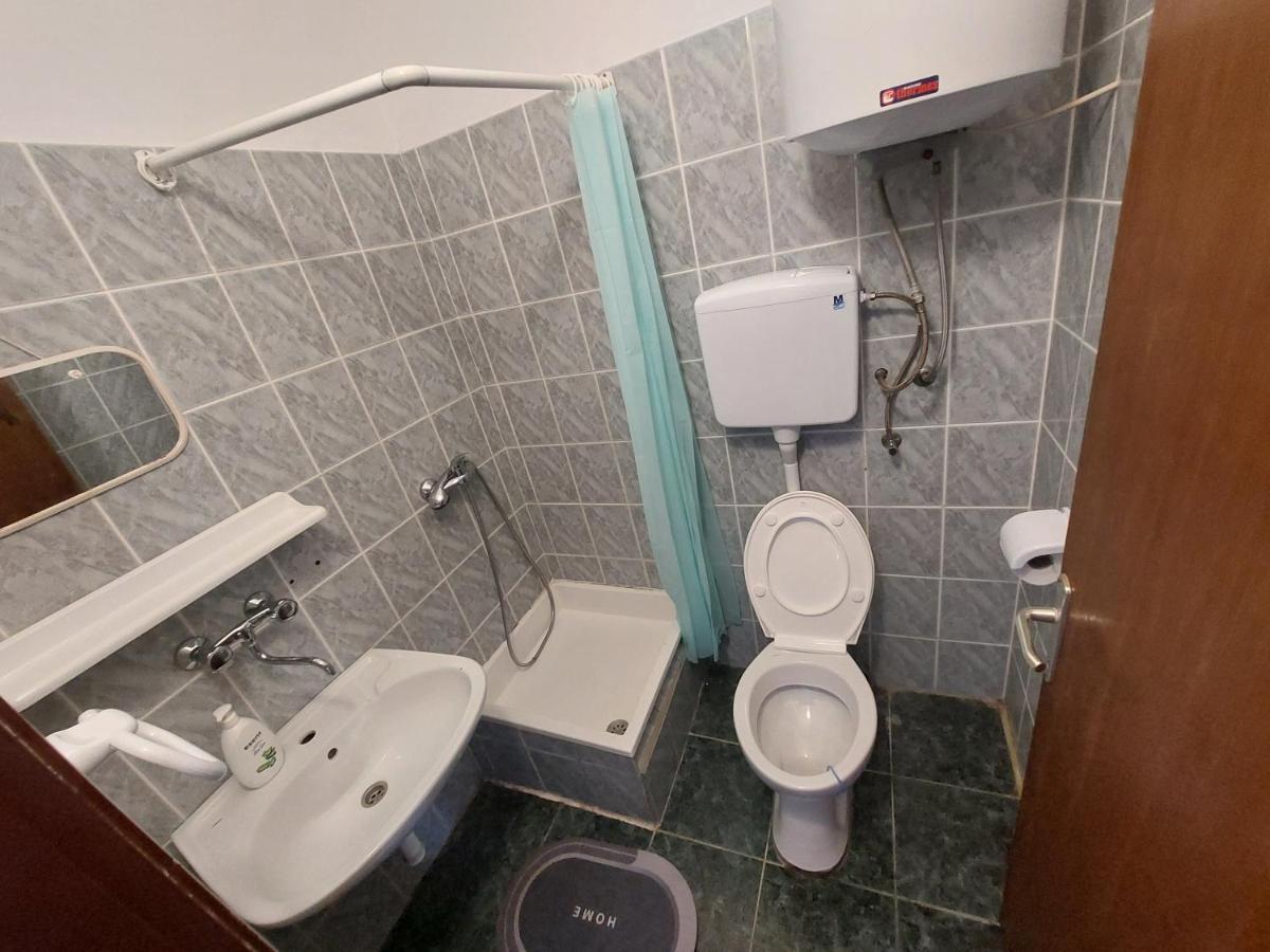 Studio Apartment Iva - 50 M From The Sea-Balcony Pag Town Eksteriør bilde