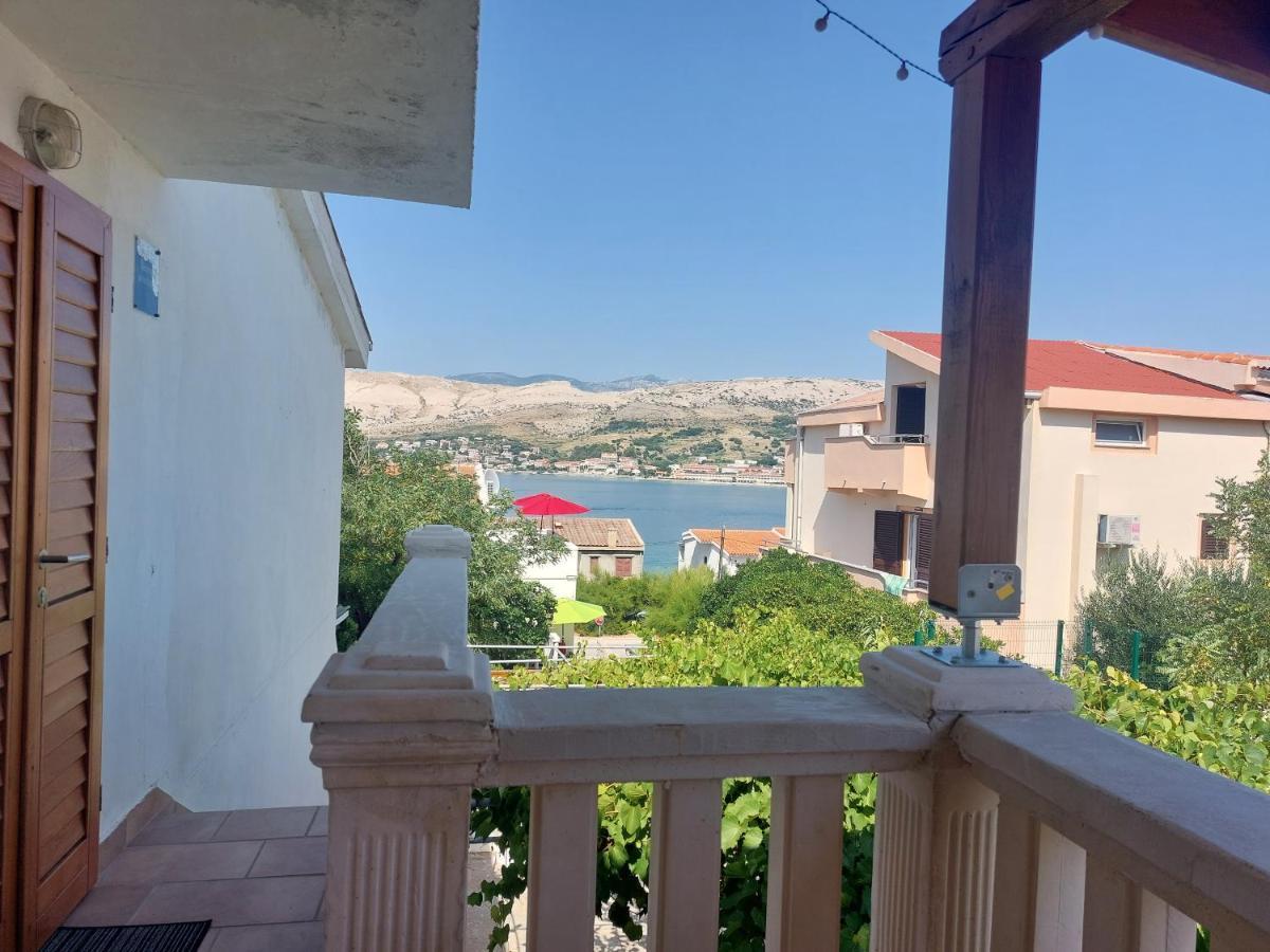 Studio Apartment Iva - 50 M From The Sea-Balcony Pag Town Eksteriør bilde
